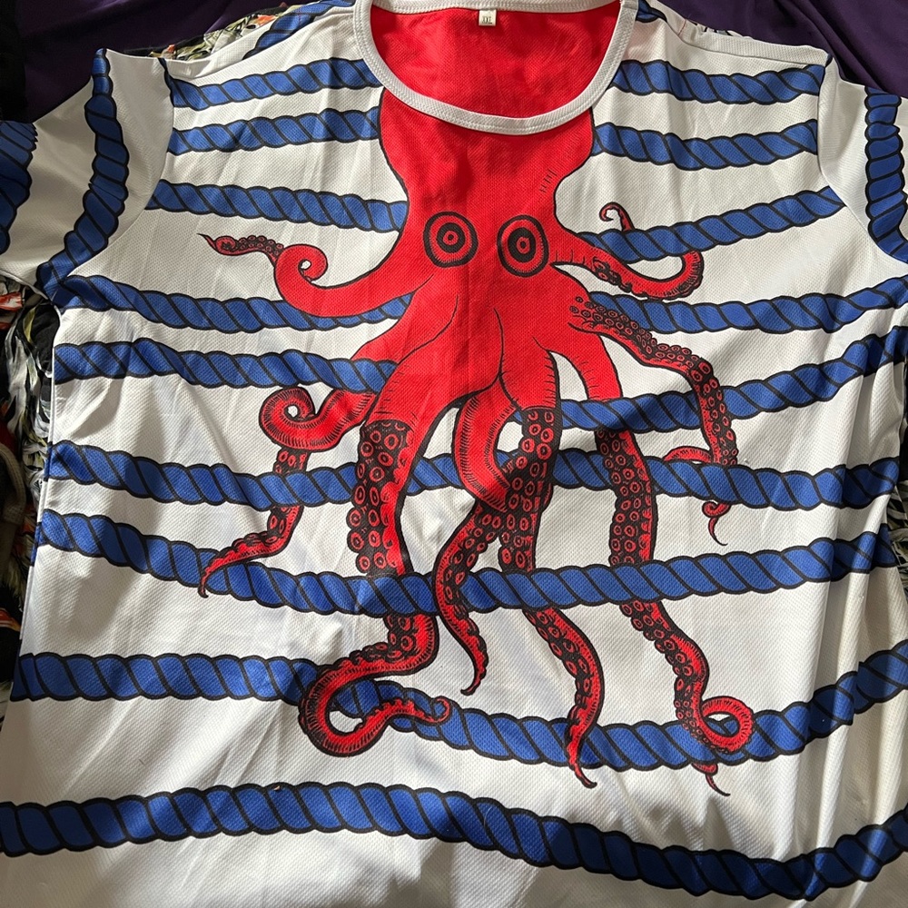 Pretty nice breathable tee shirt
